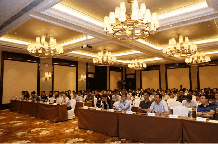 大數據分析峰會解讀數據時代未來