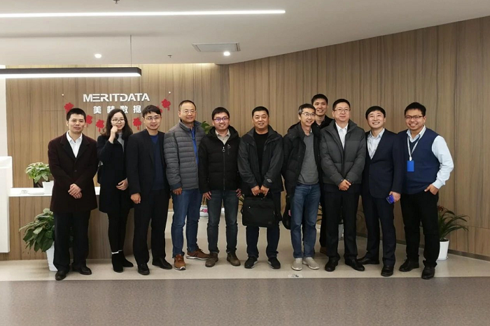 招商銀行領導與專家一行蒞臨美林數據考察交流